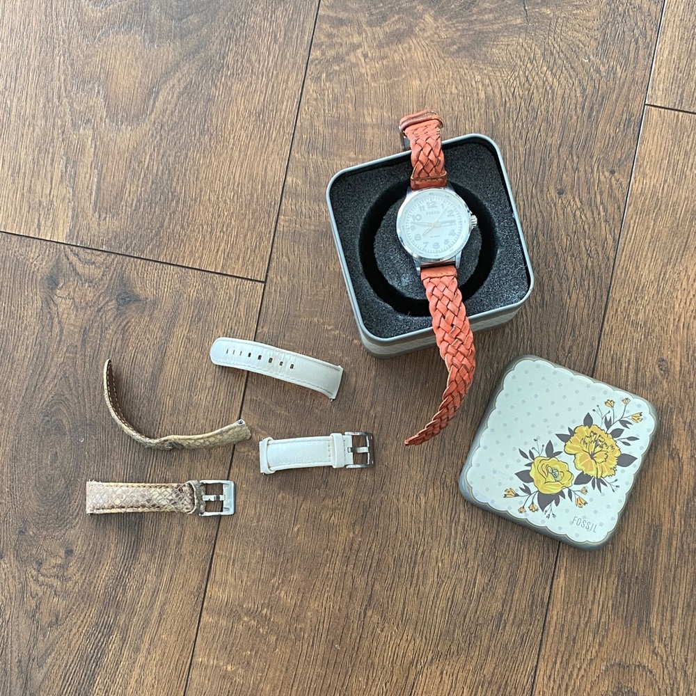 Fossil vintage Stainless Steel Watch with Interchangeable Straps Not Working!